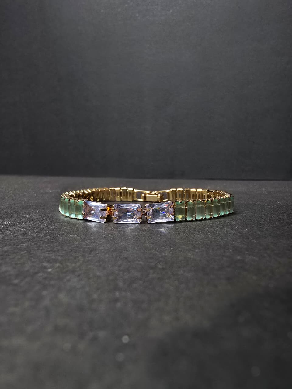 Green Bracelet for Girls – Trendy Fashion Jewelry & Stylish Accessory