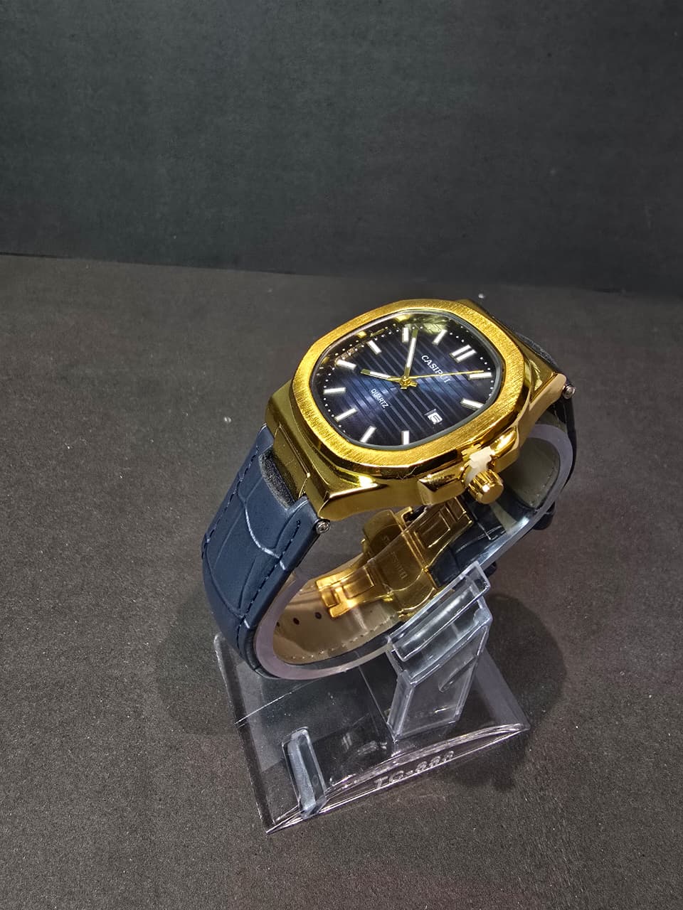 Casirui Elegant Quartz Watch – Sleek Modern Design, Everyday Style