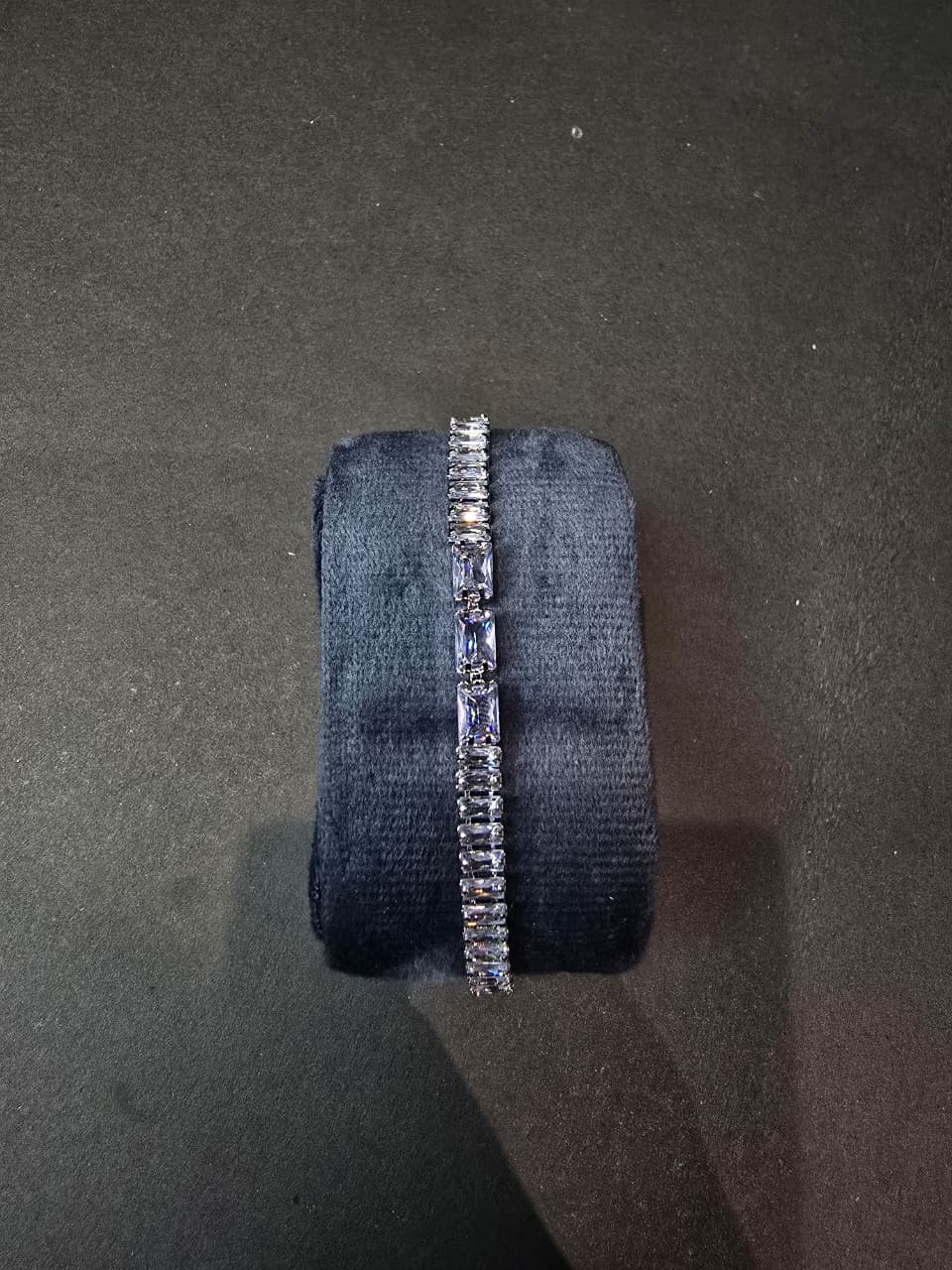Crystal Bracelet for Girls – Elegant Sparkling Fashion Jewelry