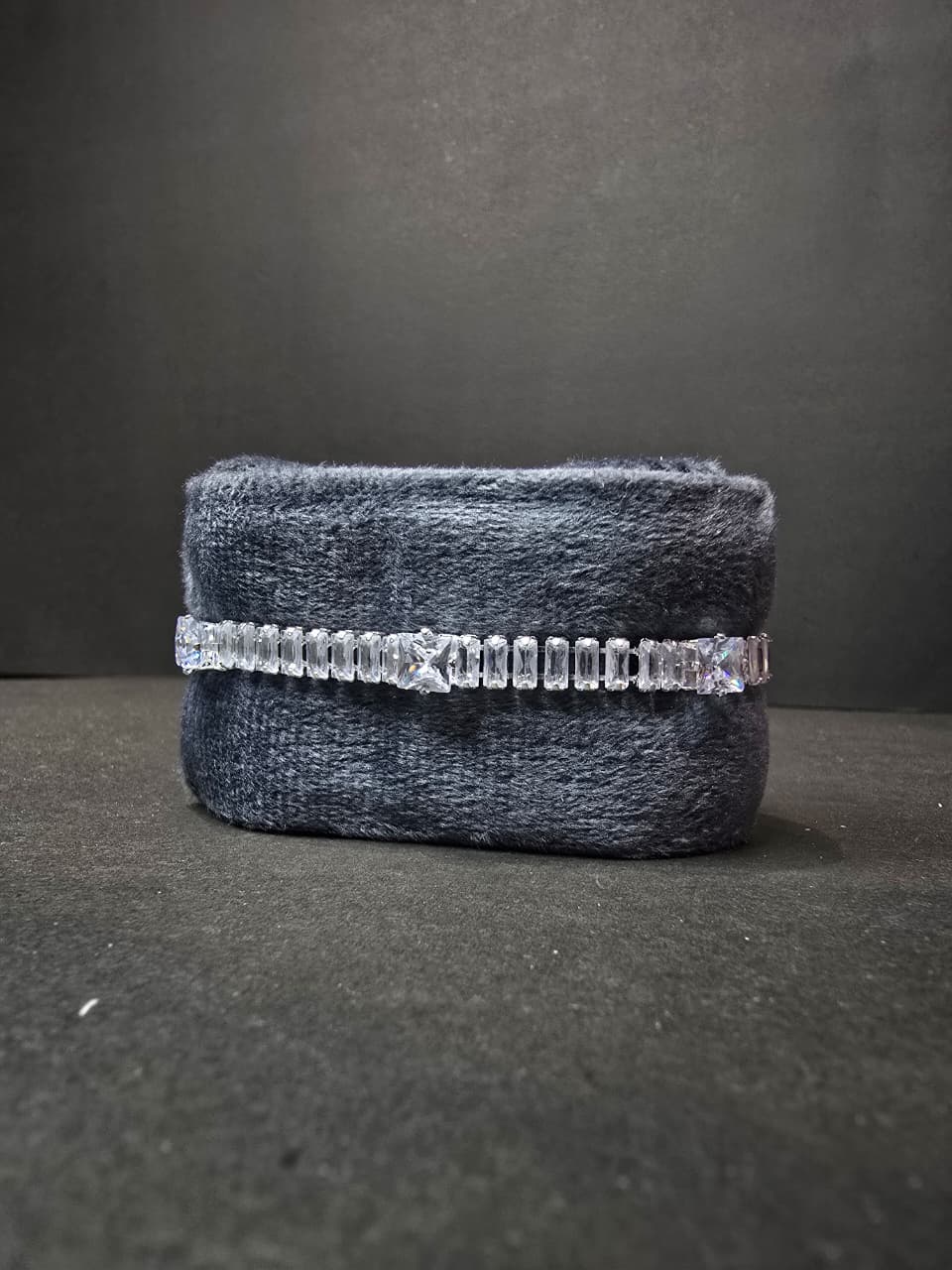 Crystal Bracelet for Girls – Elegant Sparkling Fashion Jewelry
