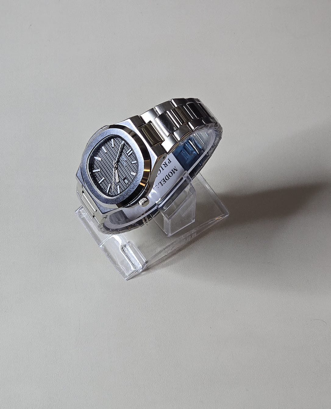 Bestwin Silver Watch – Stylish Luxury Timepiece for Men &amp; Women