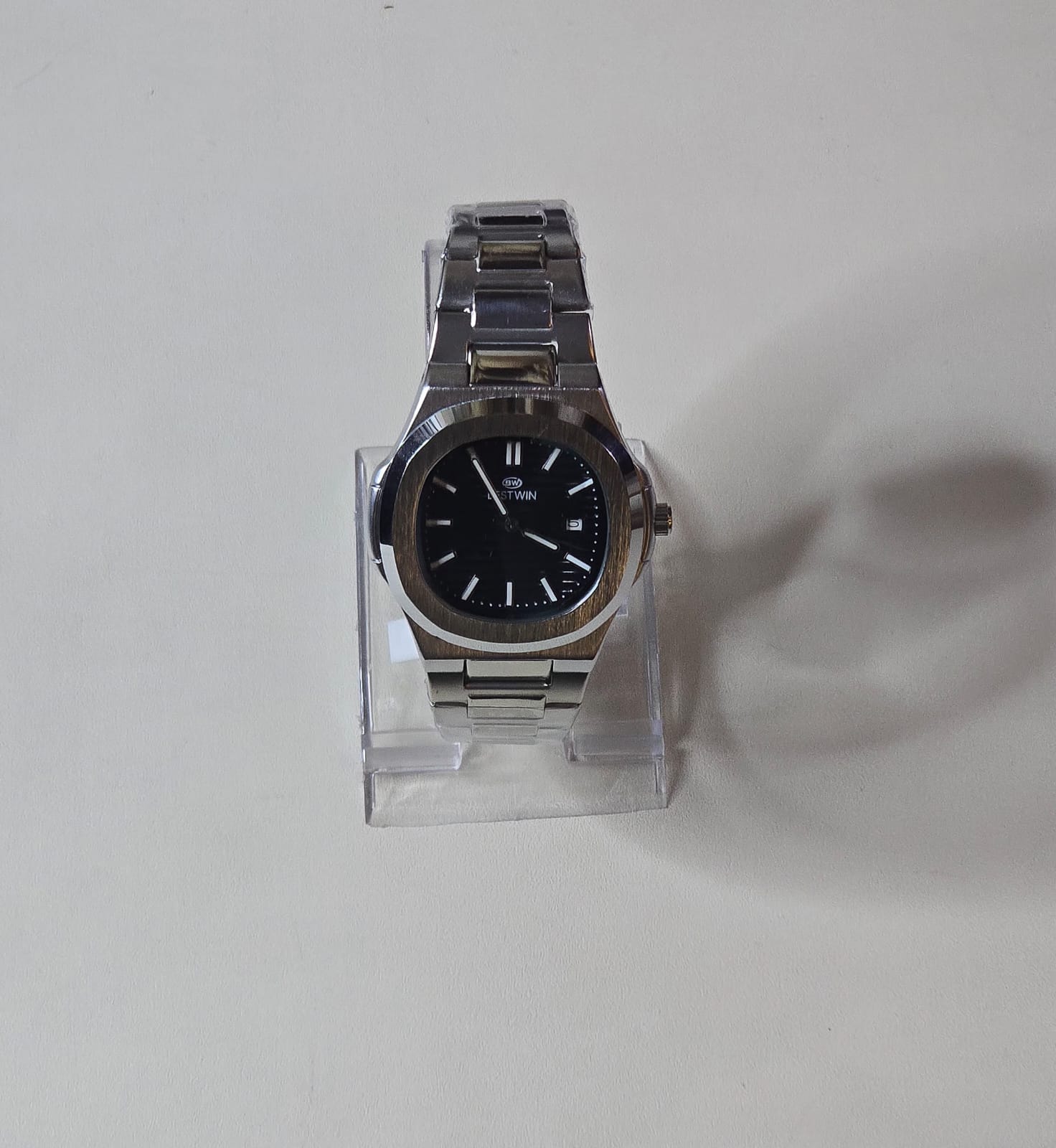 Bestwin Silver Watch – Stylish Luxury Timepiece for Men &amp; Women