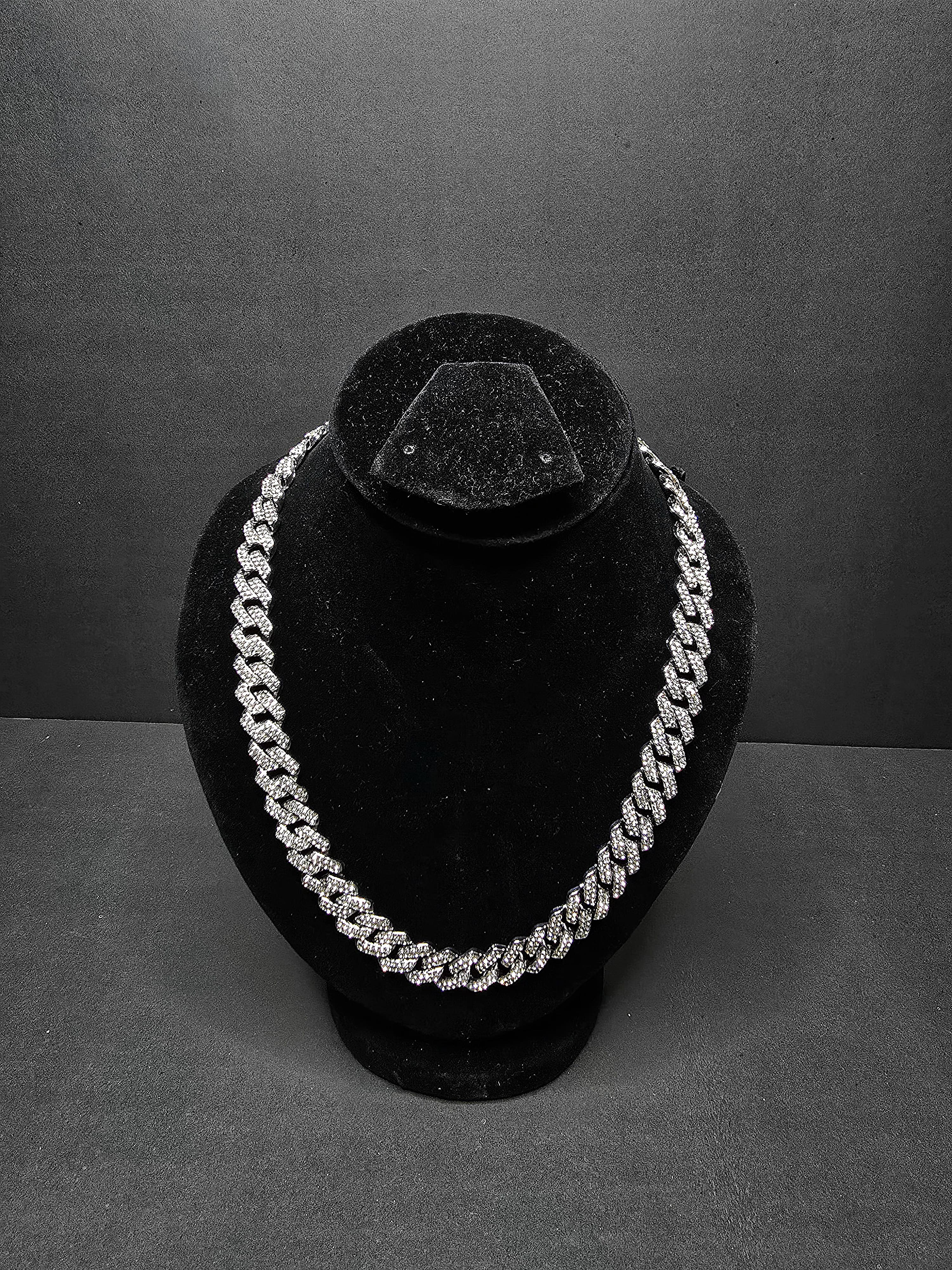 Boys Stainless Steel Chain – Durable Stylish Fashion Accessory