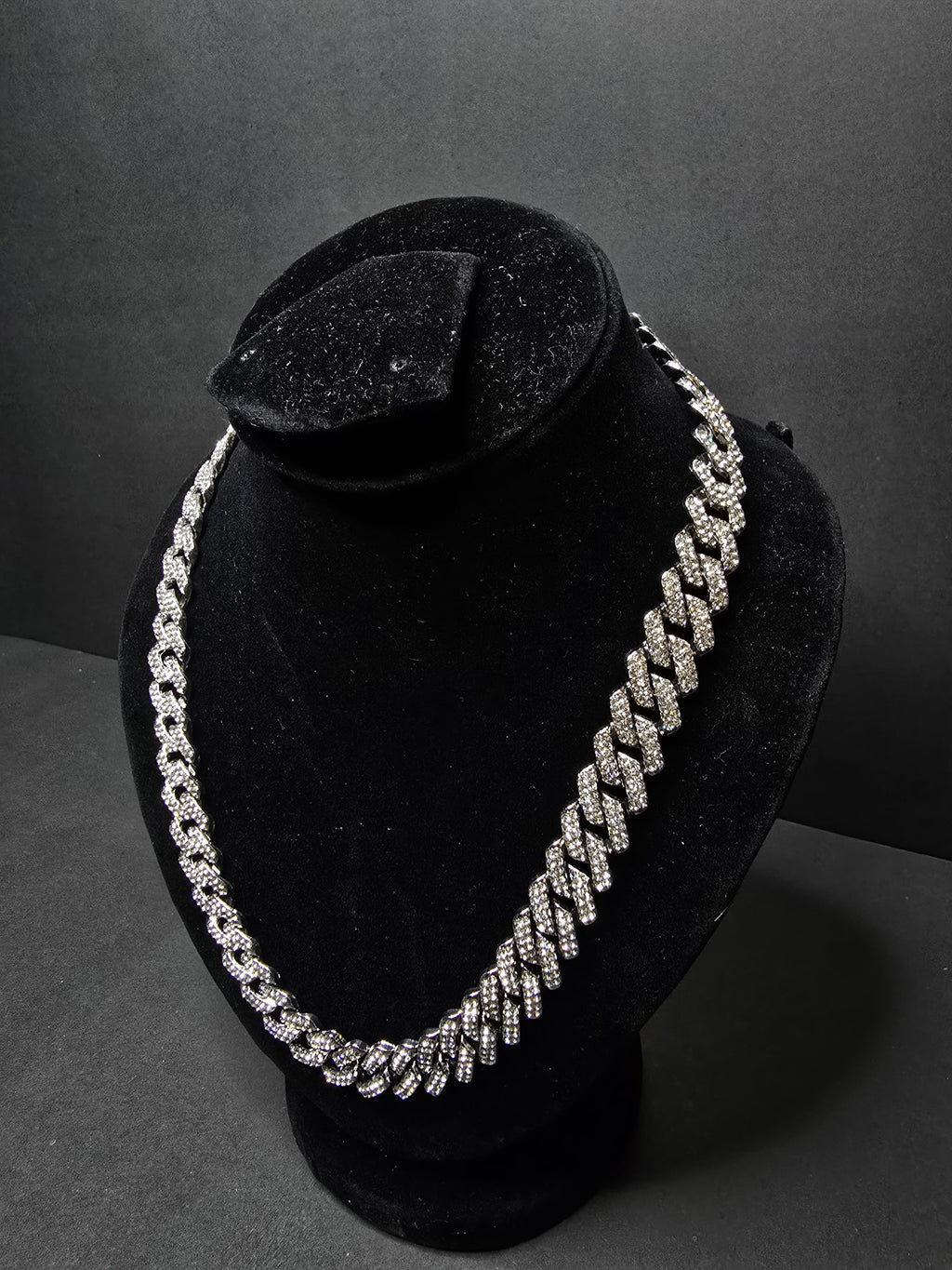 Boys Stainless Steel Chain – Durable Stylish Fashion Accessory