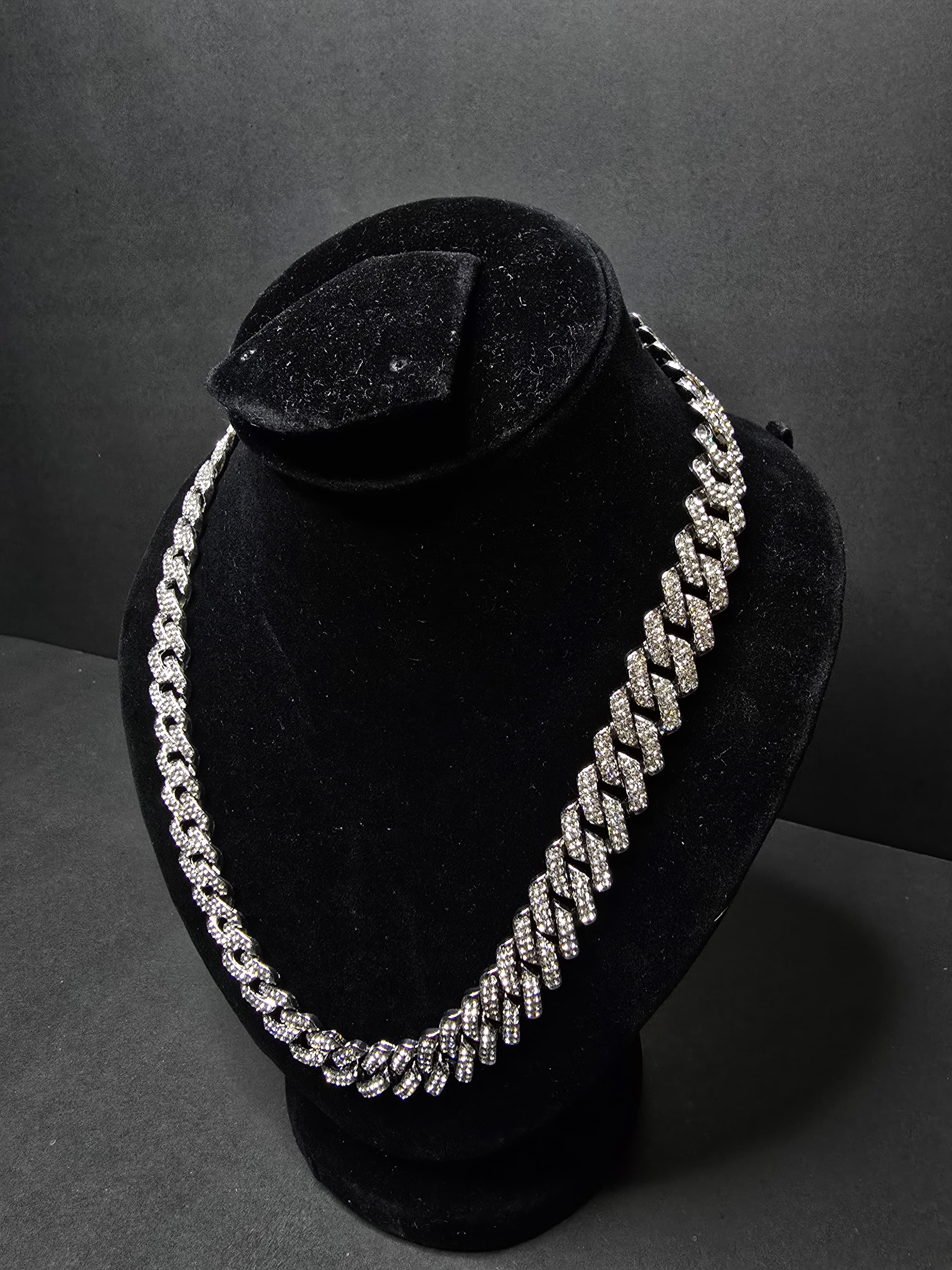 Boys Stainless Steel Chain – Durable Stylish Fashion Accessory